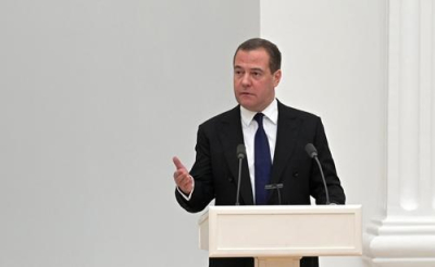 Нынешняя Германия не имеет достаточной правовой основы для своего существования, считает Медведев