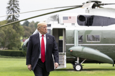 Стало известно, кому Трамп оставил письмо &laquo;на случай гибели&raquo;