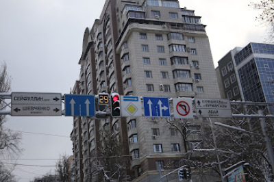 В Алматы выявляют «грязный» транспорт