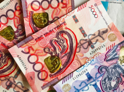 Тенге под давлением: прогнозы по валютам на четверг
