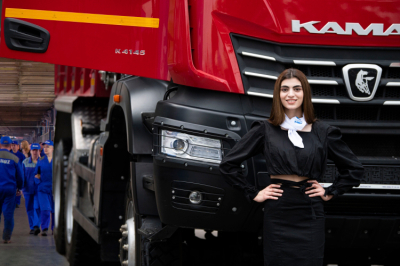 Путин: &laquo;Несмотря на&nbsp;сложности, КАМАЗ твердо стоит на&nbsp;ногах и&nbsp;развивается&raquo;